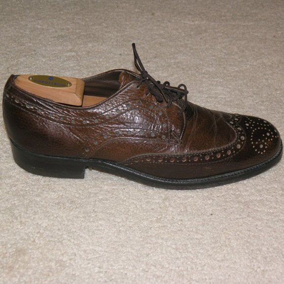 Eaton Vintage Brown Leather Medallion Wingtips 8D main image 5